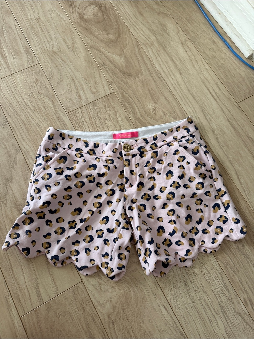 Lilly Pulitzer Buttercup Shorts in Seeing Spots Size 0